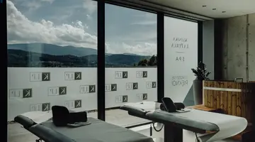 Lake Hill Resort & Spa