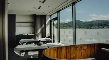Lake Hill Resort & Spa
