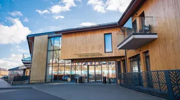 Lake Hill Resort & Spa