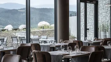 Lake Hill Resort & SPA