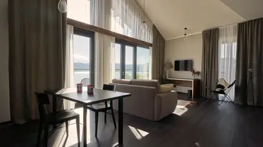 Lake Hill Resort & Spa