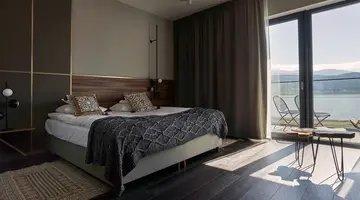 Lake Hill Resort & Spa