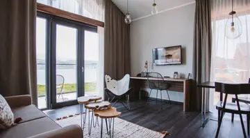 Lake Hill Resort & SPA