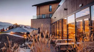 Lake Hill Resort & SPA