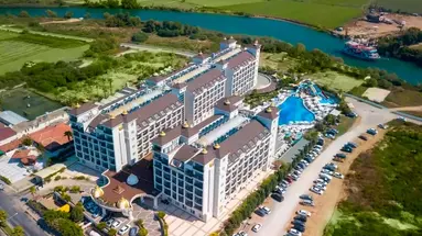 Lake River Side Hotel
