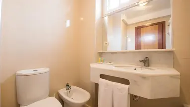 Lakiki Apartments