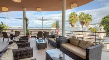Lakiki Apartments