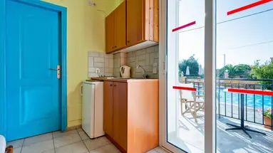 Lakis Studios
