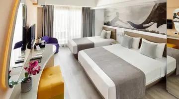 Lalila Blue Suites