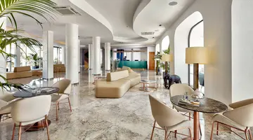 Lalila Blue Suites