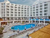 Lalila Blue Suites