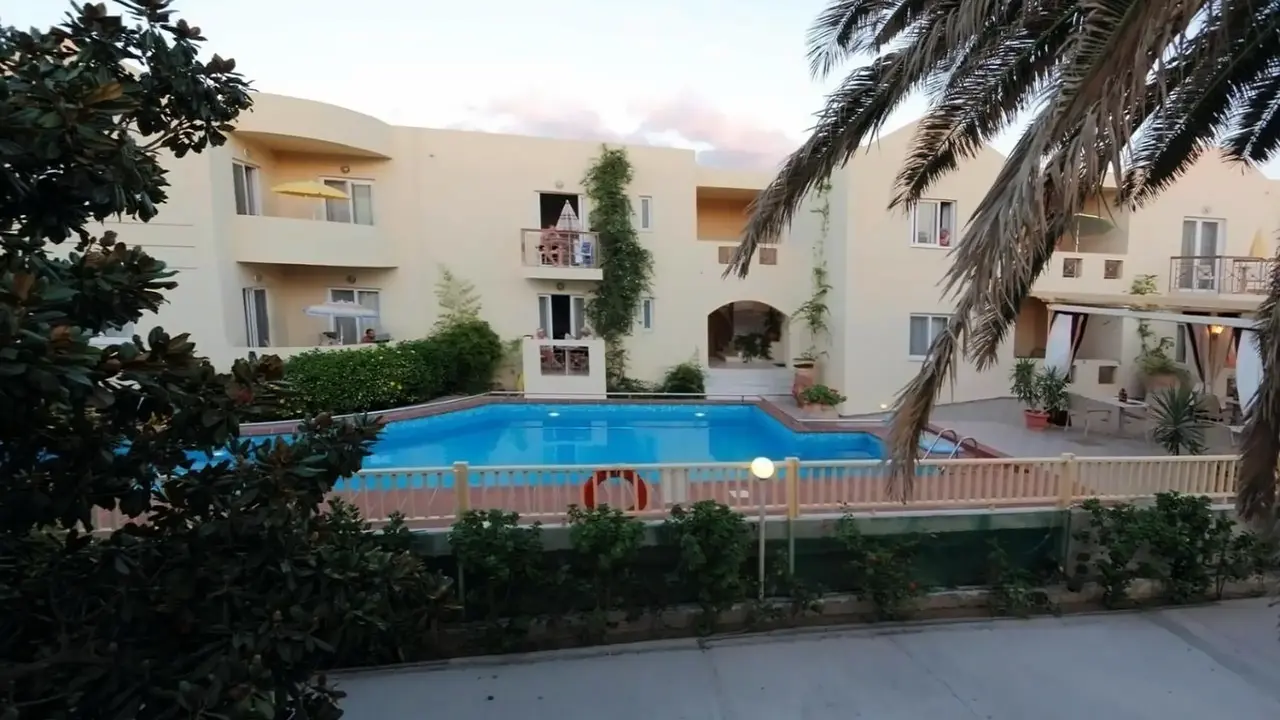 Lambrinos Suites