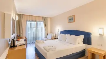 Lancora Beach Hotel
