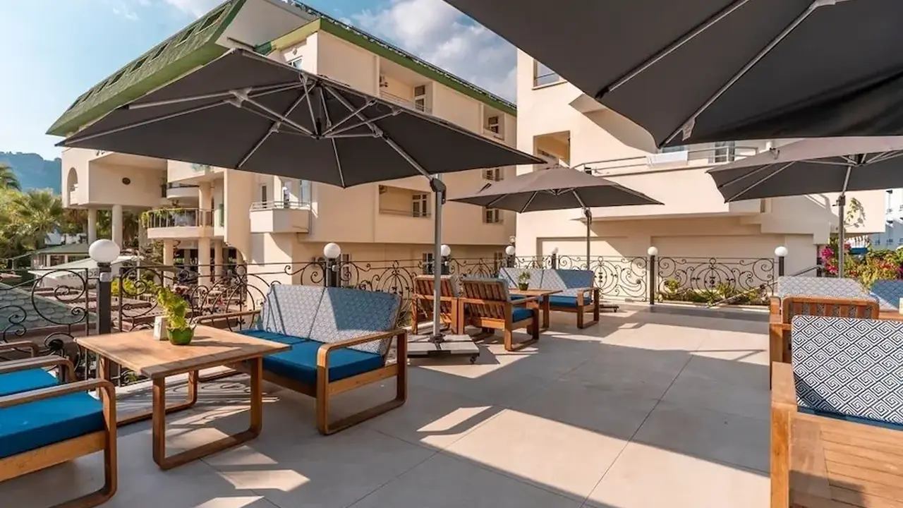 Lancora Beach Hotel