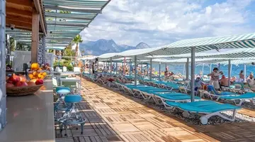 Lancora Beach Hotel