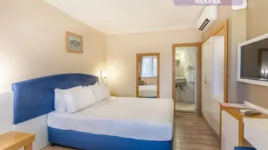 LANCORA BEACH HOTEL