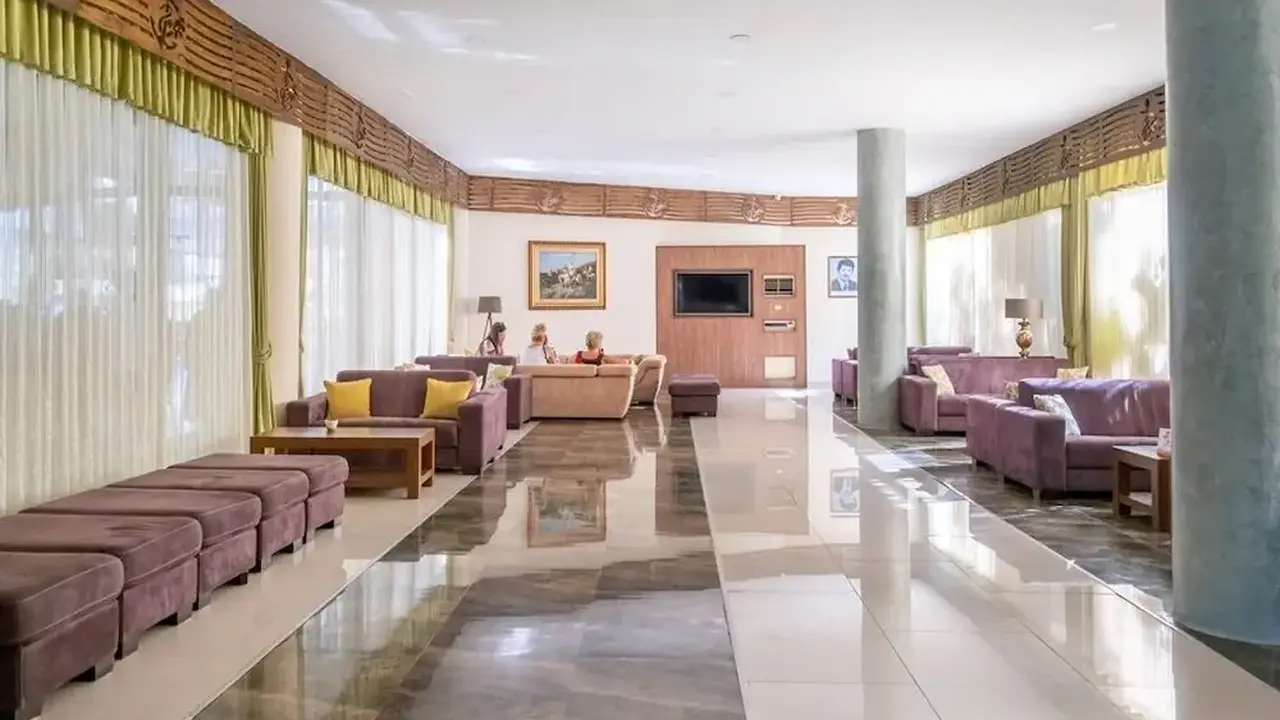 Lancora Beach Hotel
