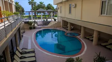 LAncora Beach