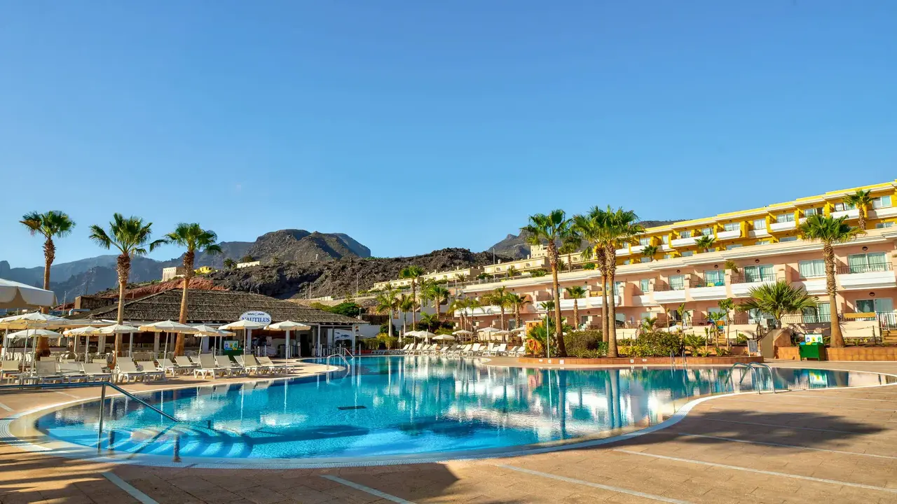 Landmar Costa Los Gigantes Family Resort