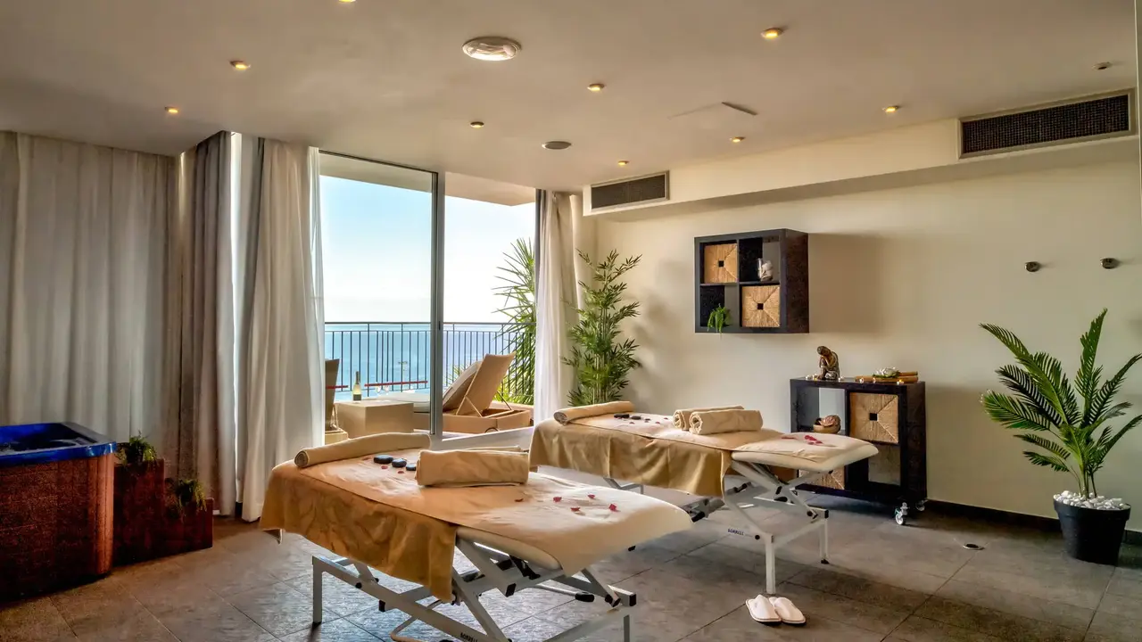 Landmar Costa Los Gigantes Family Resort