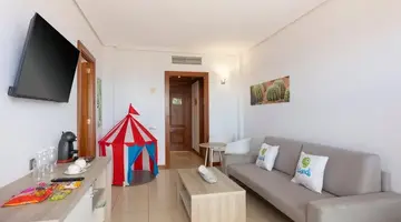 Landmar Costa los Gigantes Family Resort