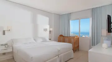 Landmar Costa los Gigantes Family Resort