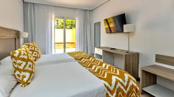 Landmar Costa Los Gigantes Family Resort
