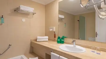 Landmar Costa los Gigantes Family Resort
