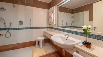 Lantana Resort