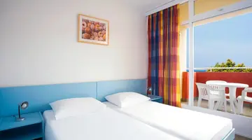 Lanterna Resort