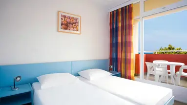 Lanterna Resort
