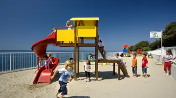 Lanterna Resort