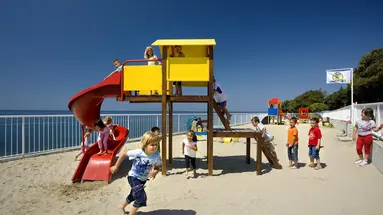 Lanterna Resort
