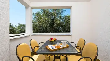 Lanterna Resort