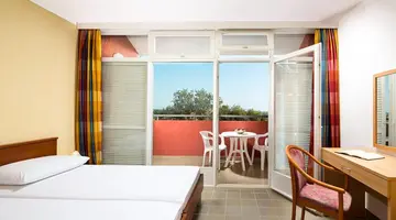 Lanterna Resort