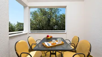Lanterna Resort