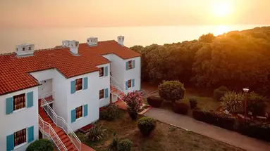 Lanterna Resort