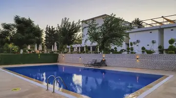Lara Garden Hotel