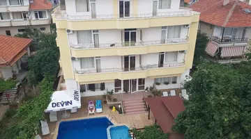 Larisa Hotel