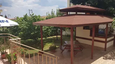 Larisa Hotel