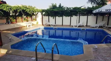 Larisa