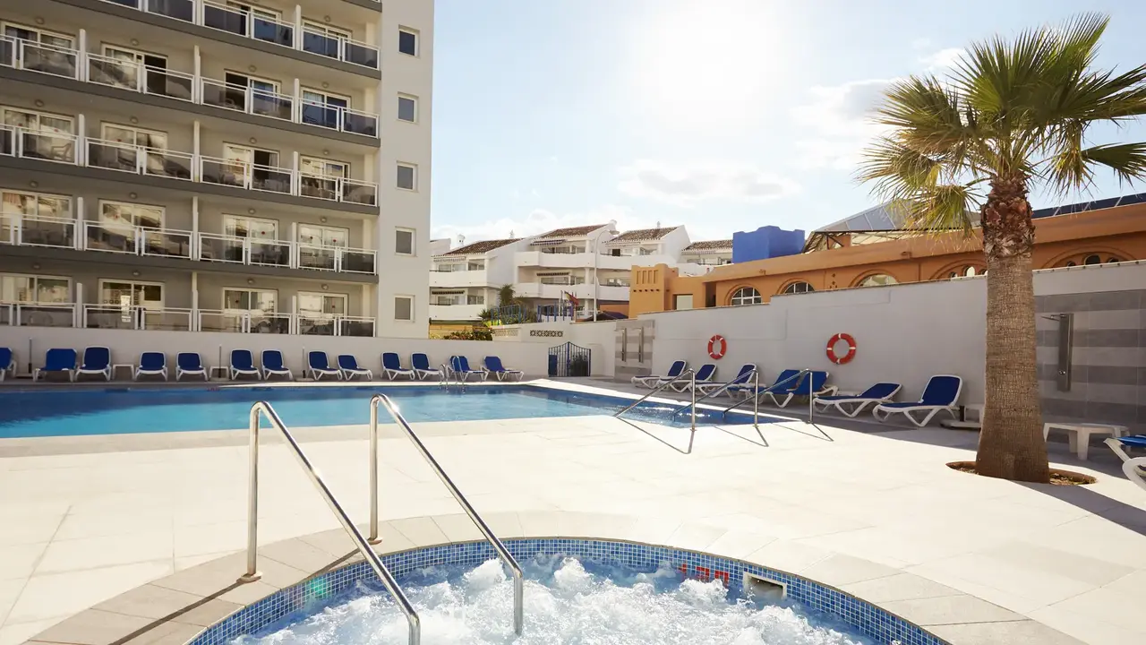 Las Arenas Affiliated by Melia