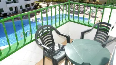 Las Faluas Apartments