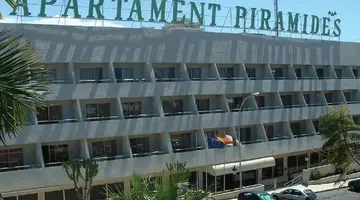 Las Piramides (Playa de las Americas)