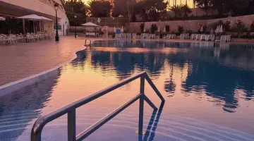 Las Piramides Resort