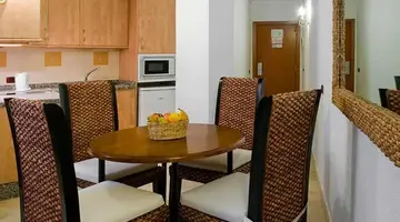 Las Piramides Resort