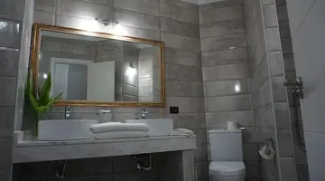Las Piramides Resort