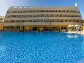 Las Piramides Resort