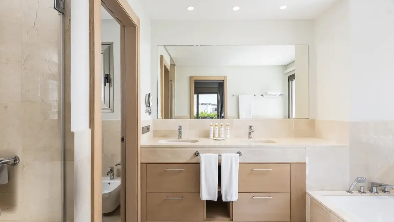 Las Terrazas de Abama Suites