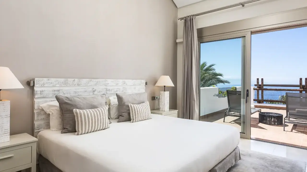 Las Terrazas de Abama Suites